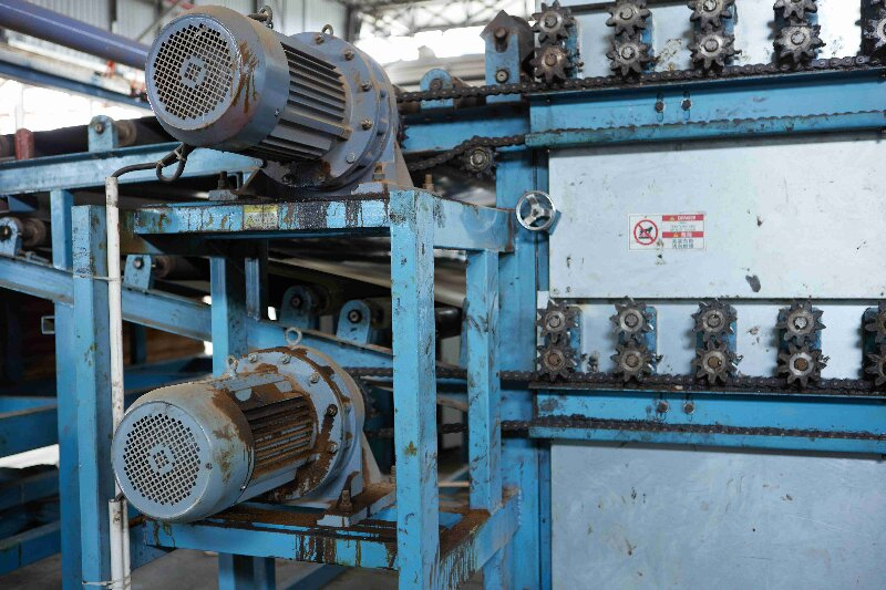 Industrial conveyor dryer