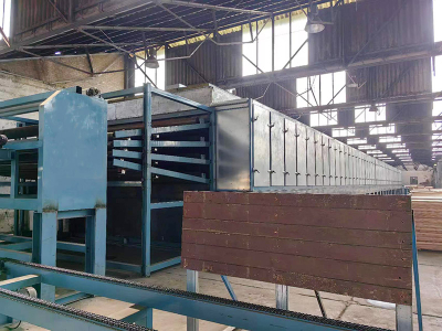 Machine de séchage de placage